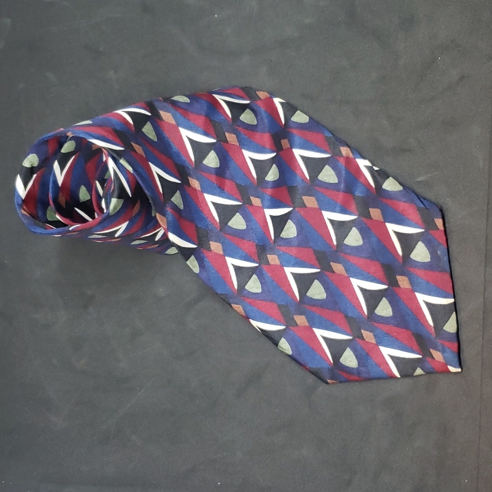 Crossbow 90's style silk tie